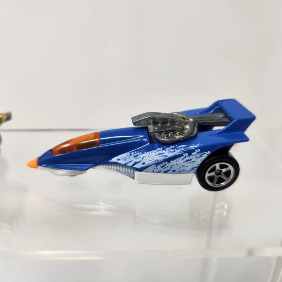Hotwheels Diecast Cars Lot of (9) 1/64 (ne) - Picture 5 of 11